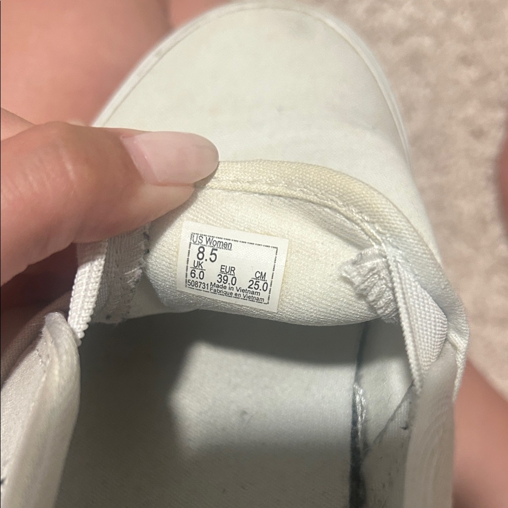 Vans women White Slip-On Shoes - Picture 3 of 3